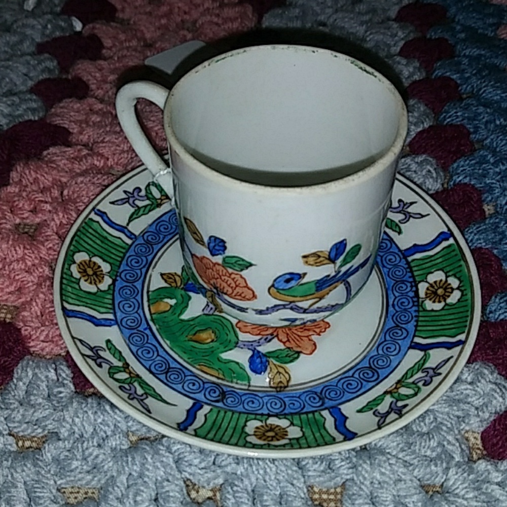Minture tea cup and saucer